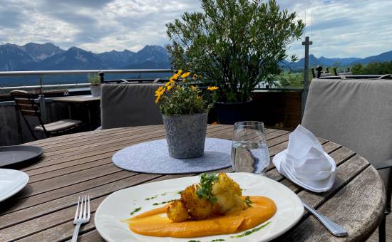 Süßkartoffelpüree mit Blumenkohlsteak
