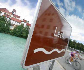 lech river sign