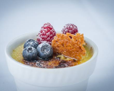 Bioerzeuger und Biobauern liefern Zutaten für Crème Brûlée aus Kochbuch "Kochlust Pur III"