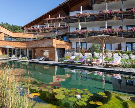 Exterior view Biohotel Eggensberger with natural pool