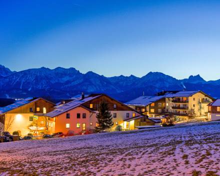 Biohotel Eggensberger im Winter bei Nacht