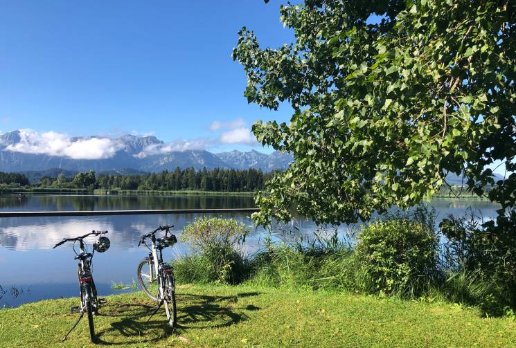 E-Bikes am See Hopfensee