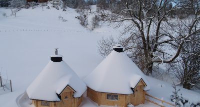 Wellness: Schwitzhütte im Winter